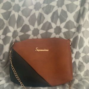 Crossbody purse